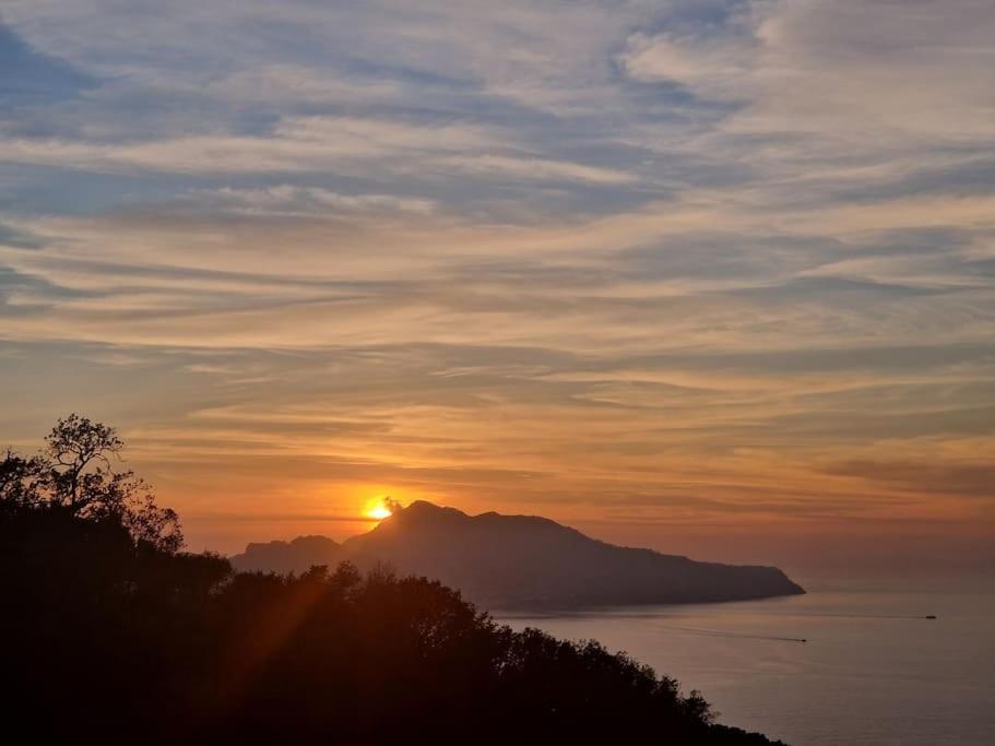 마사루브렌세 Sun & Relax, Relaxing Location With Seaview 빌라 외부 사진